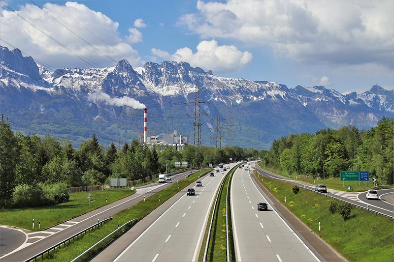 Autobahn in der Schweiz - das Tempolimit in der Schweiz 