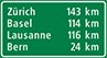Entfernungstafel auf der Autobahn der Schweiz