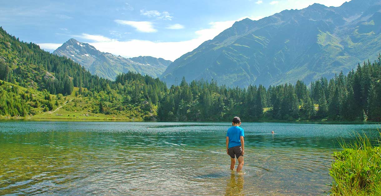 Sommerurlaub in der Schweiz am Bergsee Sommerurlaub in der Schweiz am Bergsee